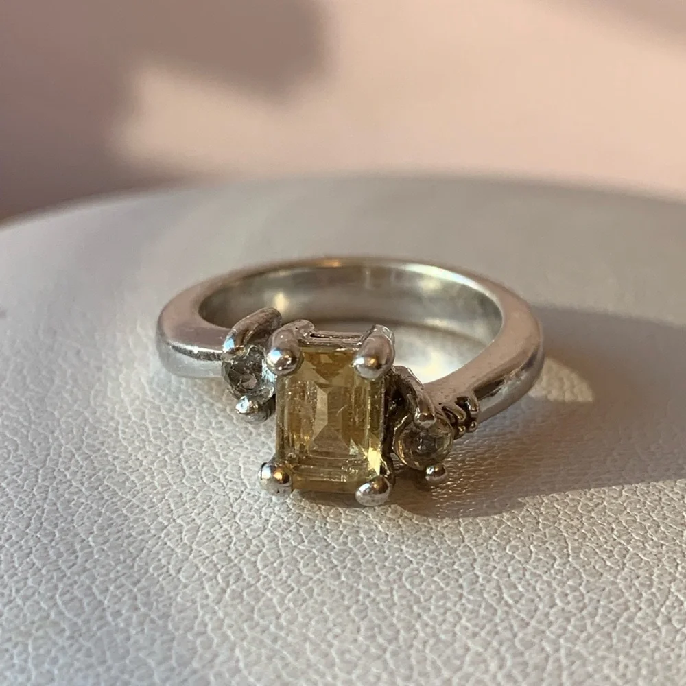 VINTAGE YELLOW PASTE STONE RING 925 STERLING SILVER